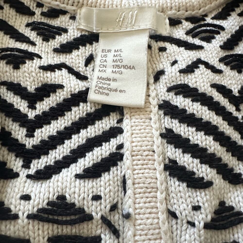 H&M Black Ivory Geometric Knit Sweater Top Oversized Fair Isle M/L - Picture 5 of 8